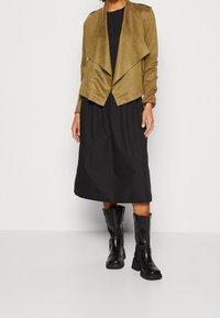 Anna Field Summer jacket - light green