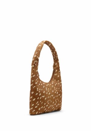 Sac à bandoulière marron doux avec des taches blanches irrégulières, des poignées arrondies et une fermeture éclair sur un fond blanc uni.