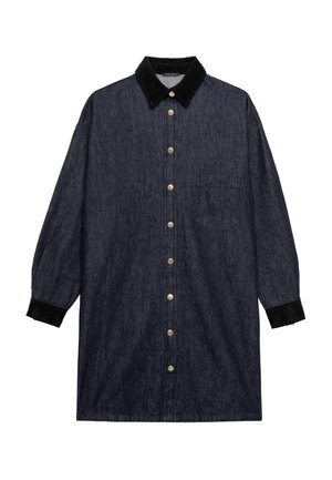 Denim overhemdjurk met lange mouwen, donkerblauwe stof, zwarte corduroy kraag, knoopsluiting aan de voorkant en een enkele borstzak.