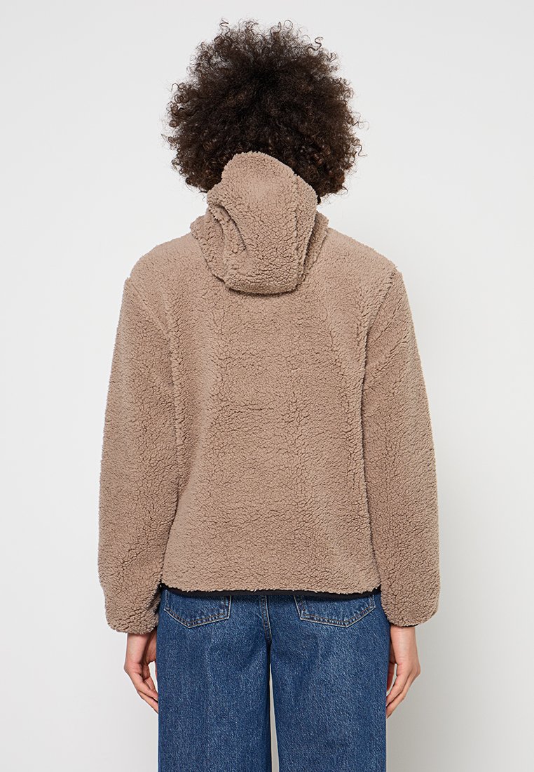 WHITCOMBE FLEECE