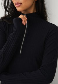 Ellos Collection MIT REISSVERSCHLUSS - Maxikjoler - schwarz