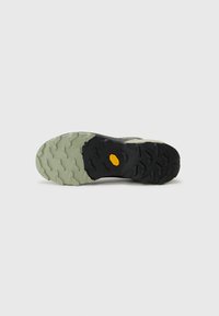 Thumbnail Image 5