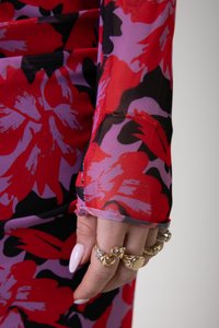 Colourful Rebel SARIAH ABSTRACT FLOWER V NECK DRESS - Kokteilinė suknelė / vakarėlių suknelė - scarlet red
