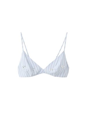 Hellblau gestreiftes Triangel-Bikinioberteil mit dünnen verstellbaren Trägern und kleinen weißen bestickten Blumendetails auf jedem Cup.