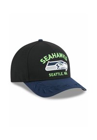 Schwarze Baseballkappe mit gesticktem "Seahawks"-Text und Logo in grün und weiß. Der marineblaue Schirm weist ein Blattmuster auf.