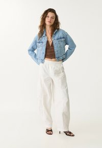 Thumbnail Image 2