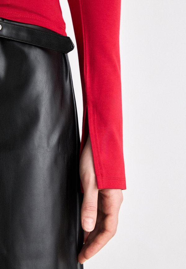 SOFT TOUCH  - Long sleeved top3