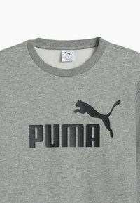 Felpa grigia a girocollo con logo Puma nero e grafica di un puma in salto centrata sul petto.