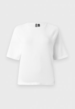 Top corto bianco a maniche corte realizzato in tessuto morbido e testurizzato. Presenta un collo rotondo e maniche raglan. Design semplice e minimalista.