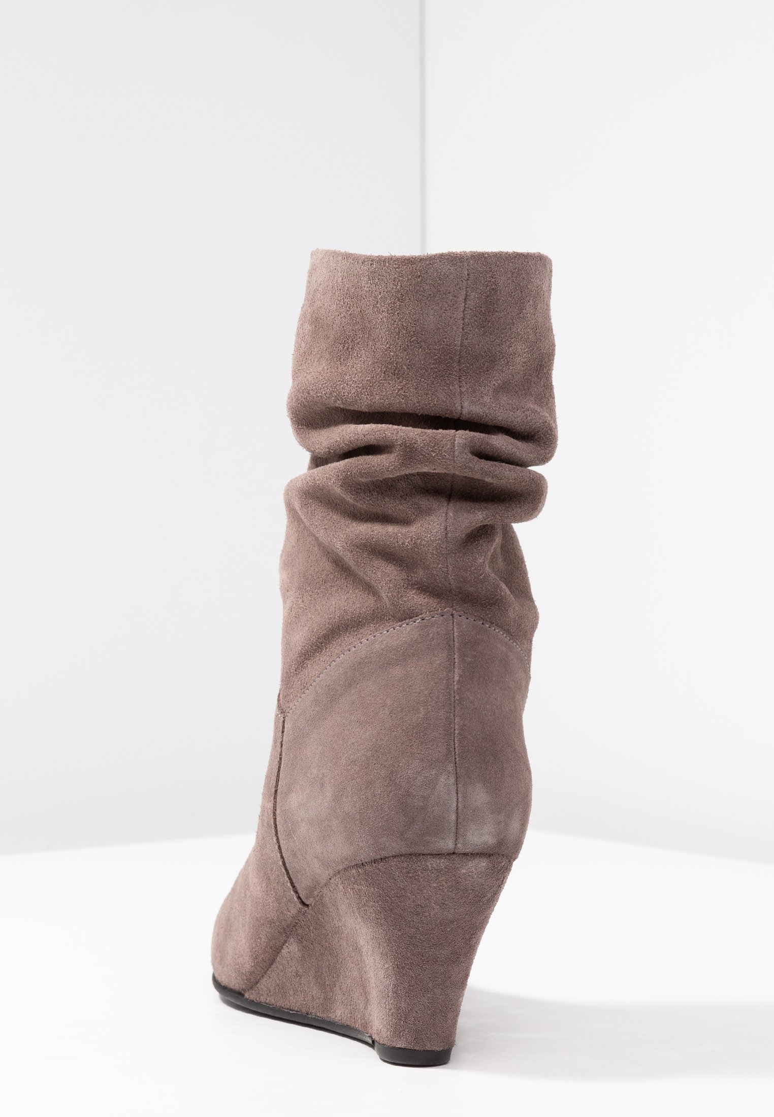 mint&berry Wedge Ankle Boots taupe mint&berry Boots taupe Zalando.co.uk