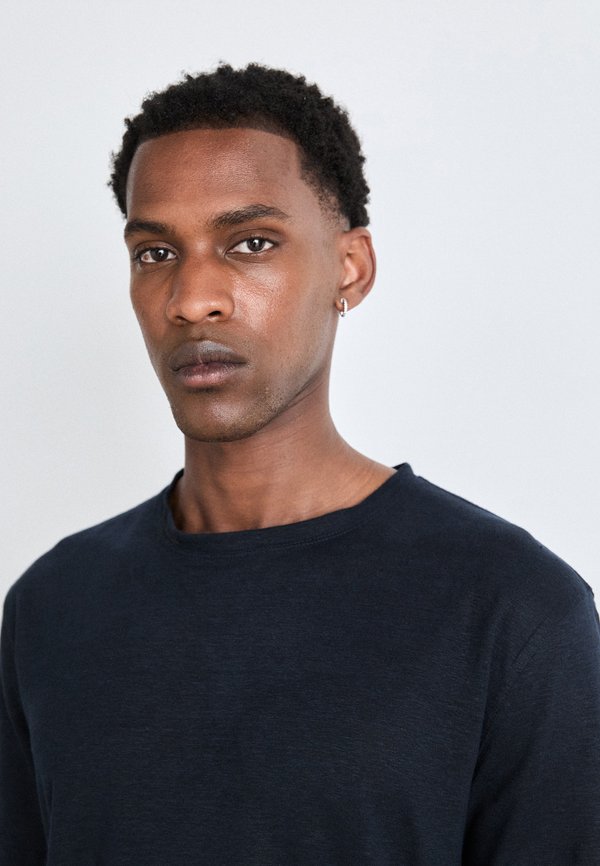 BECKHAM X BOSS TAUT  - Basic T-shirt3