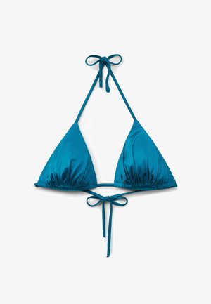 Haut de bikini triangle bleu avec col halter et nouettes dans le dos, en tissu lisse et brillant, posé à plat sur fond blanc.