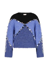 Maglione blu e nero con una texture morbida, caratterizzato da motivi geometrici e paillettes circolari argentate lungo le cuciture. Design corto con maniche ampie.