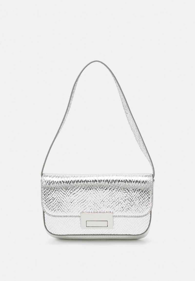 Loeffler Randall STEFANIA BAGUETTE WITH LOCK HARDWARE - Bolso de mano - silver-coloured
