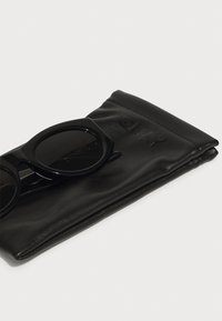 QUAY AUSTRALIA UNISEX - Occhiali da sole - black/smoke