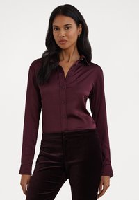 Lauren Ralph Lauren CLASSIC FIT SATIN CHARMEUSE SHIRT - Blusa com botões - pinot noir