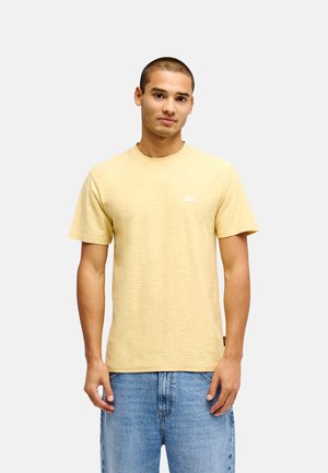 Quiksilver, QUIKSILVER ROUNDNECK - T-SHIRT   - T-Shirt basic - yellow
