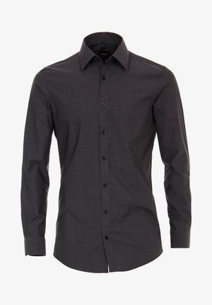 Dunkelgraues Langarmhemd mit spitzem Kragen, das ein dezentes strukturiertes Muster und schwarze Knöpfe entlang der Vorderseite aufweist.