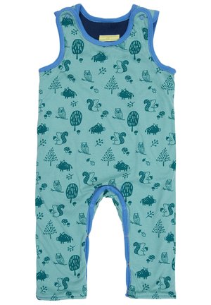 Ærmeløs babydragt med blå kant, prydet med et petroleumsfarvet stof med mønster af ugler, egern, vildsvin, træer og svampe.