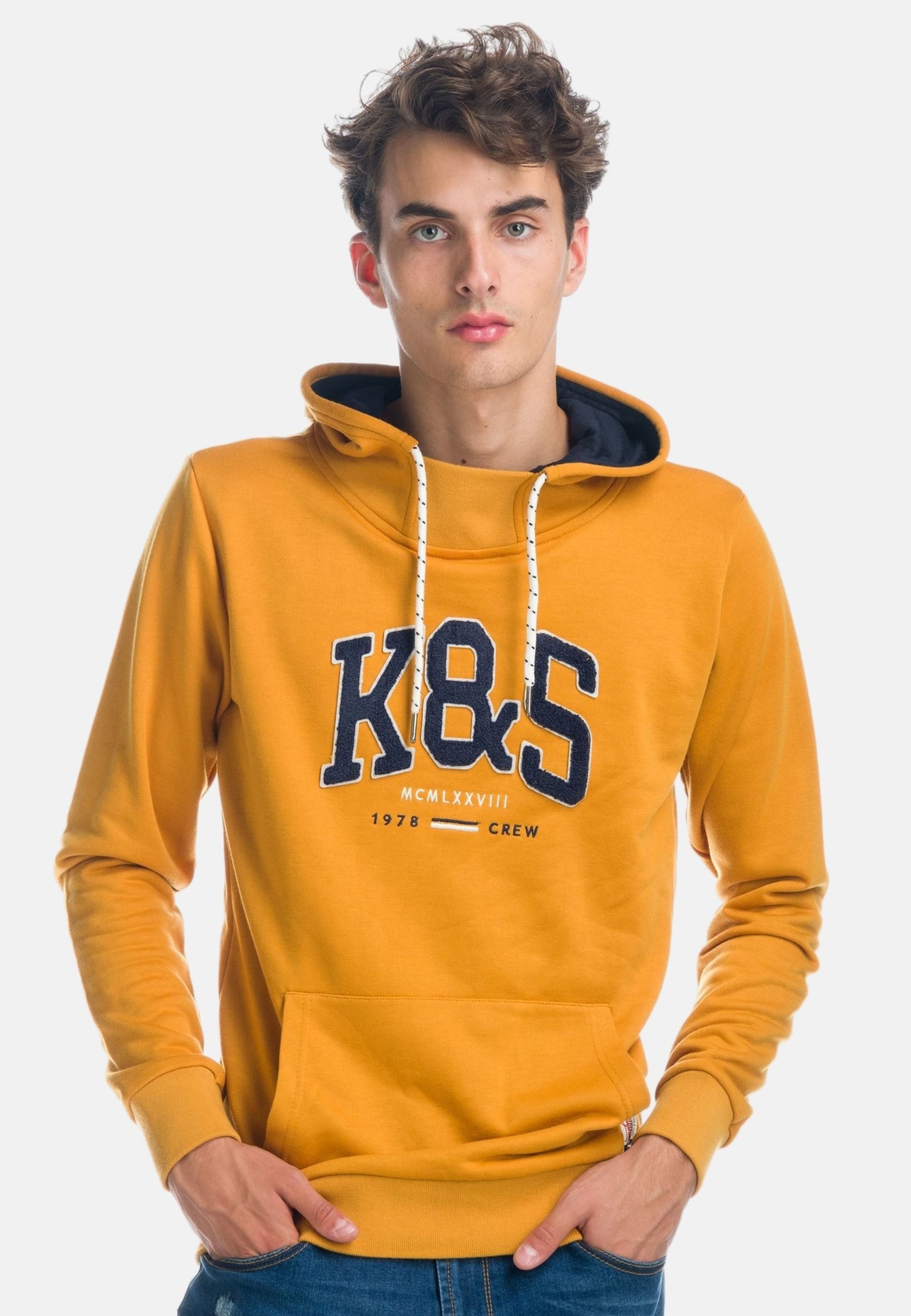 Koroshi TEXTO RELIEVE - Jersey con capucha - ocre - Zalando.es