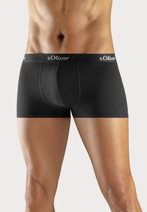 Schwarze Boxershorts aus glattem Stoff, mit einfarbigem Design und einem weichen, elastischen Bund, der mit "s.Oliver." geprägt ist.