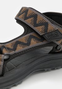 Jack Wolfskin WAVE BREAKER  - Tursandaler - tobacco