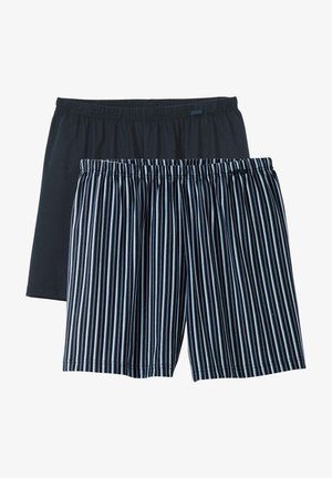Zwei Paare Männerboxershorts: eine einfarbig in Marineblau, die andere gestreift in Dunkelblau mit dünnen weißen und hellblauen Streifen. Mit elastischem Bund, aus Baumwollmaterial.