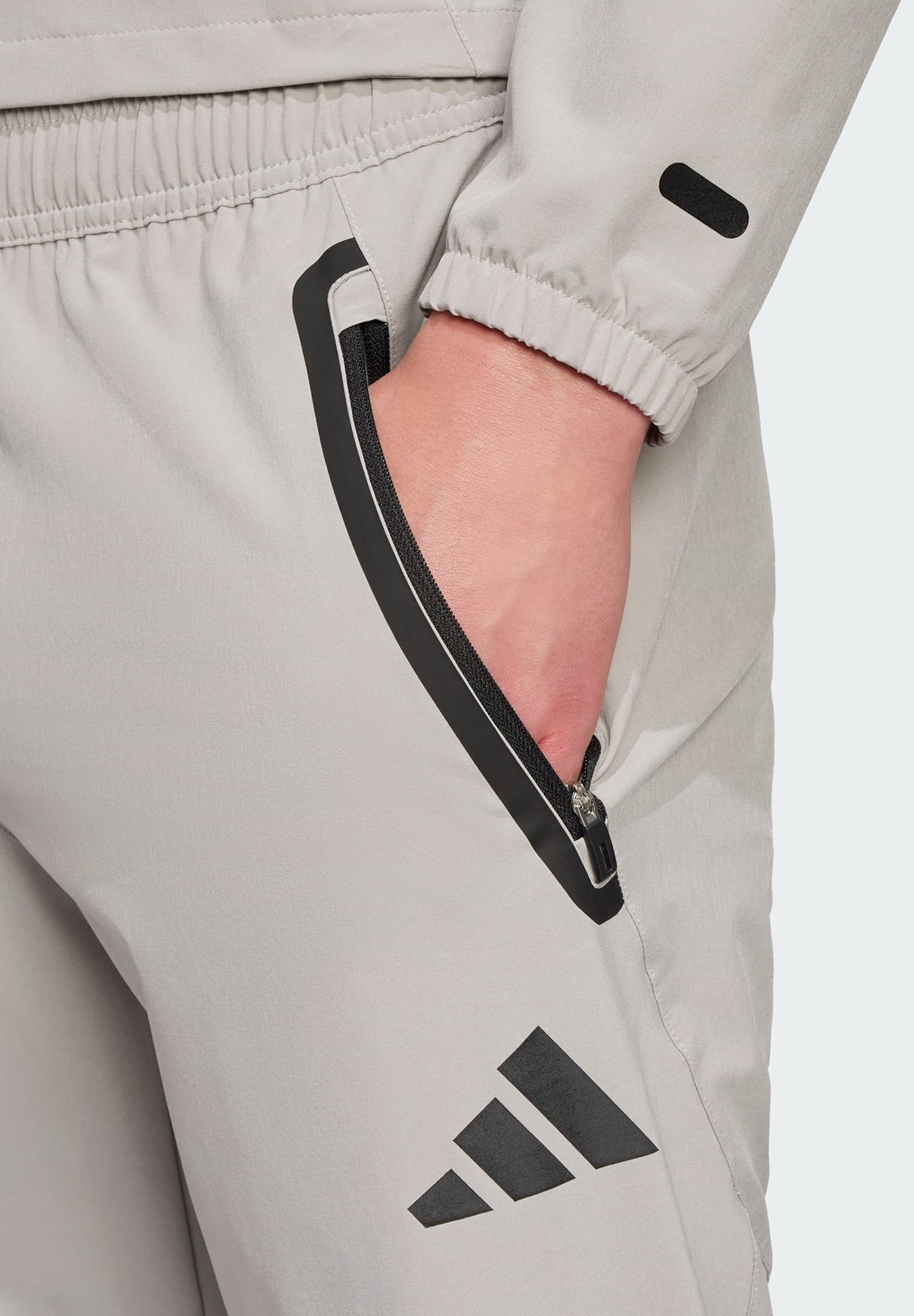 【ADIDAS】originals 25SS Wide track pants grey★追跡可 adidas Originals ADILENIUM SEASONAL 3 OVERSIZED WIDE TRACK