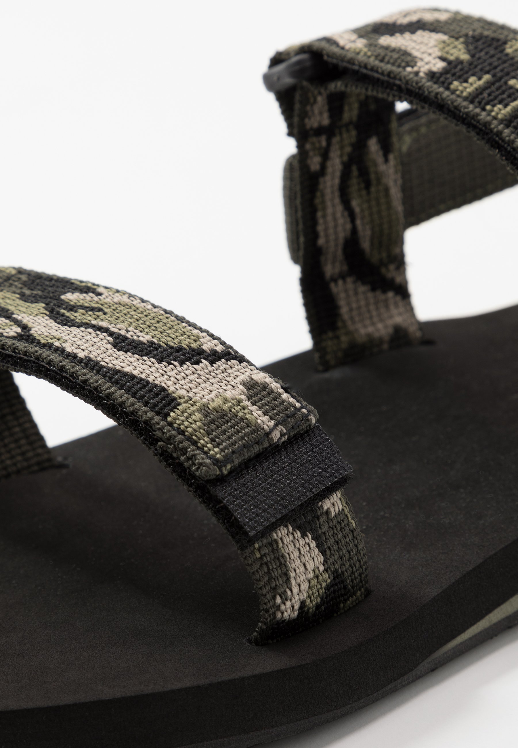 monkey caged sandals