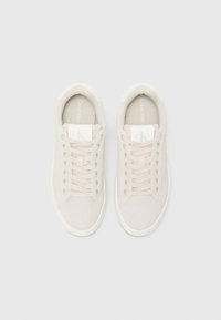 Calvin Klein Jeans Trainers - moonstruck/bright white