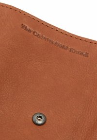 The Chesterfield Brand IRIONA 7.5 CM - Portafoglio - cognac