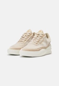 Filling Pieces Baskets basses - beige