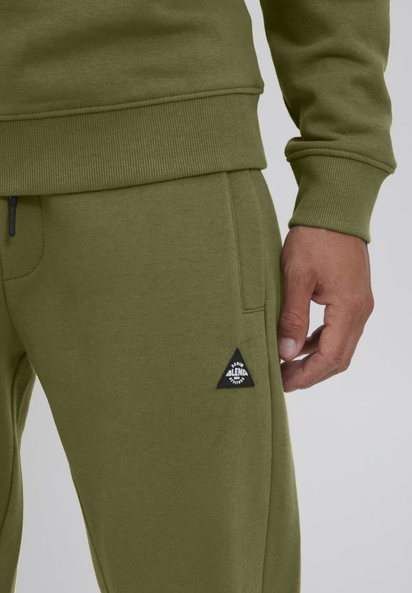 BHNEVEN REGULAR FIT - Tracksuit bottoms - winter moss3
