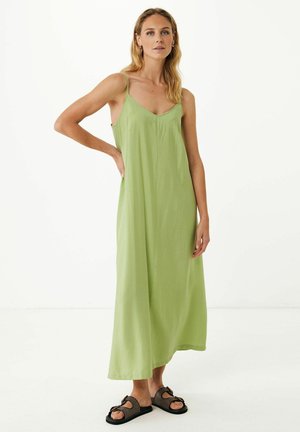 Mexx HAMMERED - Maxikleid - leaf green
