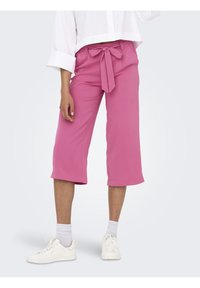 ONLY PALAZZO - Šorti - carmine rose