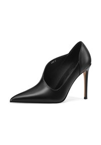 Scarpa nera in pelle con tacco alto, punta affilata, lati aperti e un sottile tacco a stiletto. Superficie liscia con dettagli di design minimi.