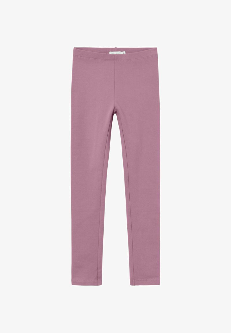 Lilla retuusid, mis on valmistatud pehmest ja venivast kangast. Omavad sujuvat vööosa ja liikuvat disaini, ilma nähtavate mustrite või riistadega.