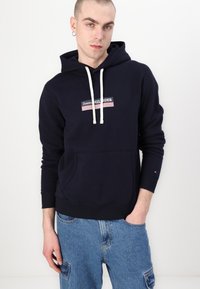 Tommy Hilfiger BOX HOODY - Sweatshirt - desert sky