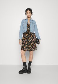 Vero Moda Petite VMLUNA SLIM JACKET MIX  - Traper jakna - light blue