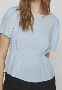 VILA Petite Camicetta - light blue