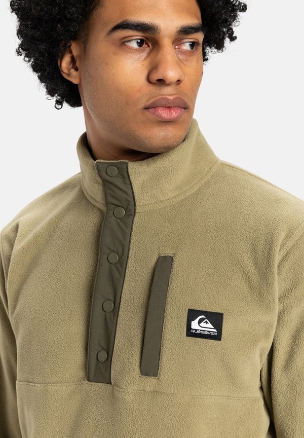 NO DESTINATION - Fleece jumper - aloe solid2