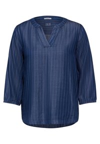 Blusa blu navy con righe verticali, maniche a tre quarti, tessuto morbido, scollatura a V e orlo leggermente curvo.
