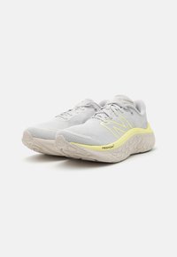 New Balance FRESH FOAM X KAIHA ROAD - Zapatillas running asfalto - grey matter