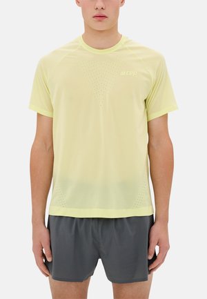 ULTRALIGHT SHIRT SHORT SLEEVE MEN - Sports T-shirt - lime