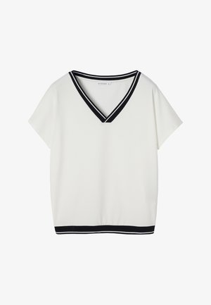 Hvid kortærmet bluse med sort kant på V-halsen og kanten, med løs pasform og enkelt design.