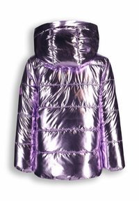 Fioletowa metaliczna kurtka puchowa z kapturem, z pikowanymi detalami, elastycznymi mankietami oraz gładką, błyszczącą powierzchnią. Wyświetlona z tyłu.