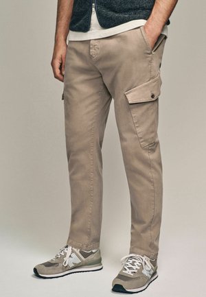SLIM FIT SOFT TOUCH TEXTURED - Cargo trousers - tan