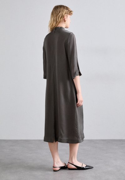 Stine Goya SUSANNE - Vestido de cóctel - grey