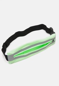 Nike Performance SLIM WAIST PACK 3.0 UNISEX - Diržinis krepšelis - vapor green/black/silver