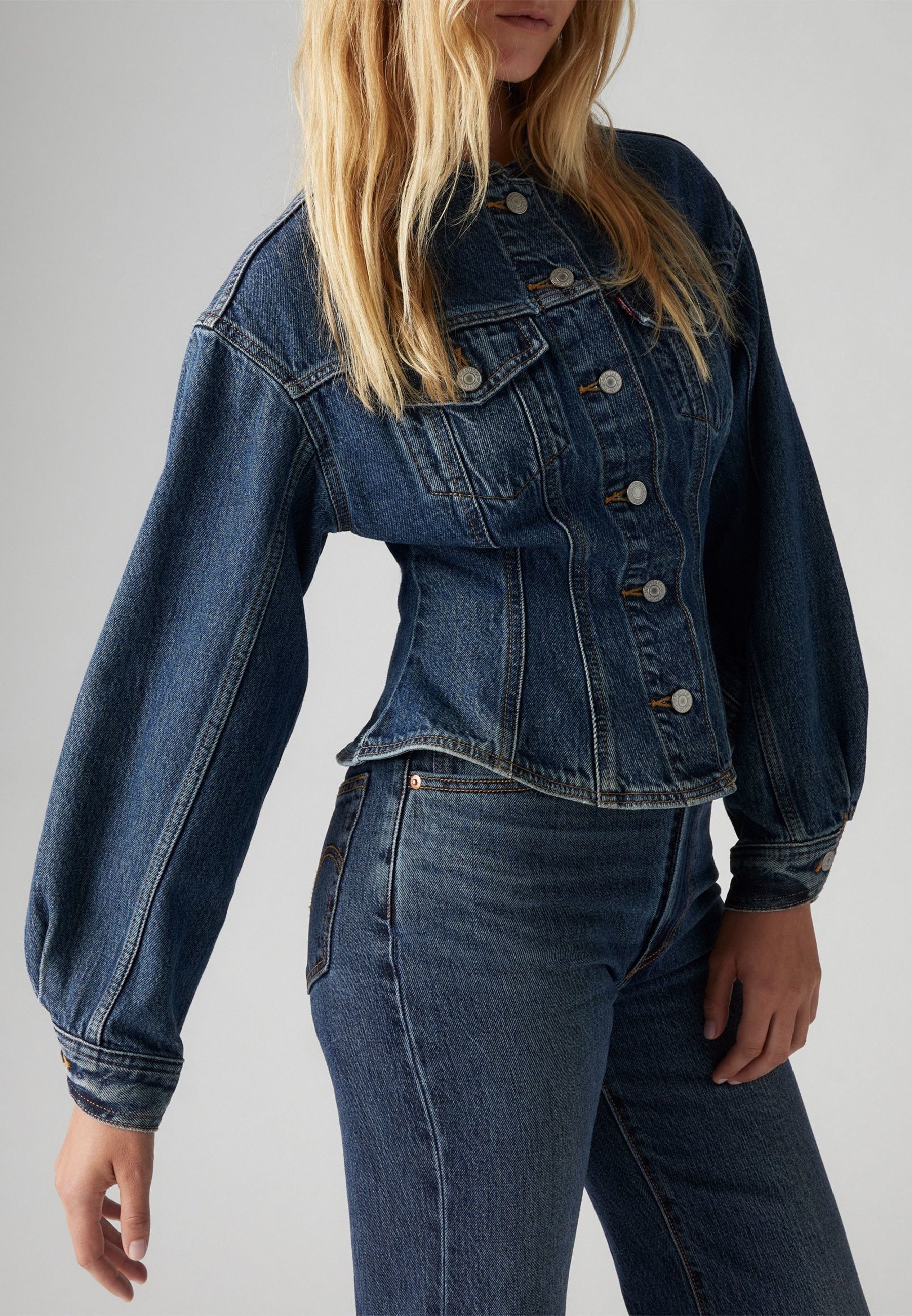 Levi's® SCULPTED TRUCKER - Denim jacket - wonderlust no tack/blue